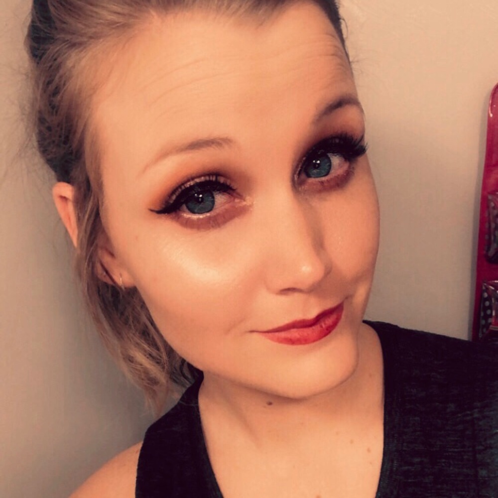 Meet your Posher, Kendra